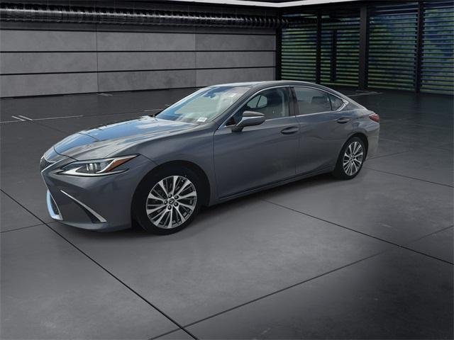 Image 4 of 2019 LEXUS ES 350
