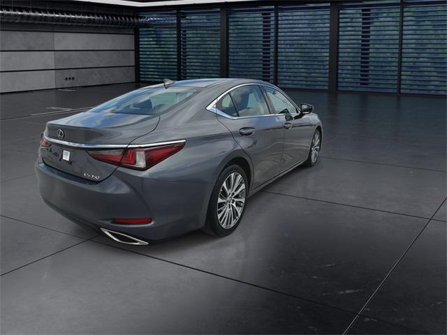 Image 8 of 2019 LEXUS ES 350