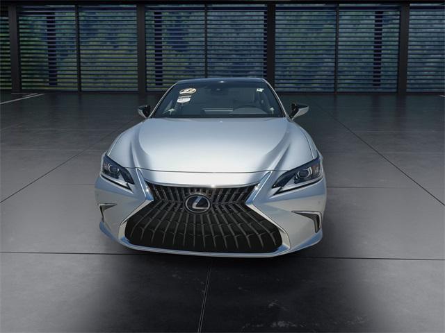 Image 3 of 2022 LEXUS ES 350