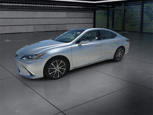 Image 4 of 2022 LEXUS ES 350